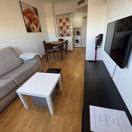 Casa Con Piscina Apartman Madrid Kültér fotó