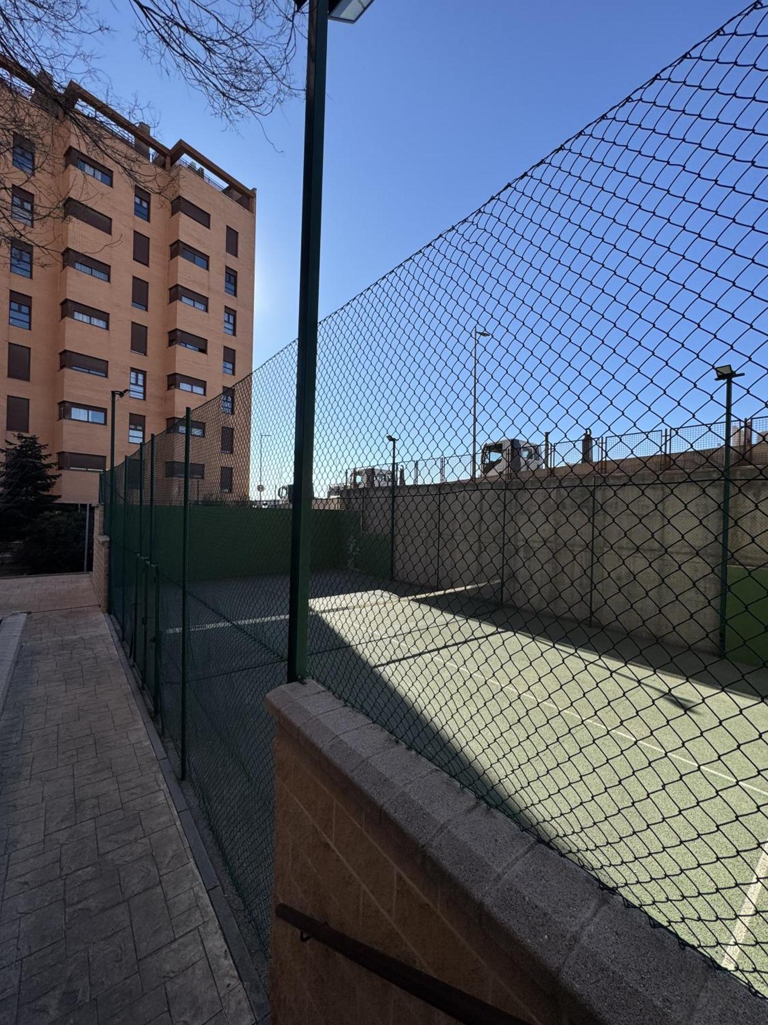Casa Con Piscina Apartman Madrid Kültér fotó